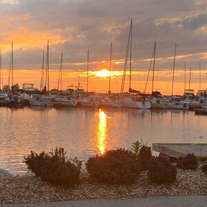 Meet your Posher, Ang